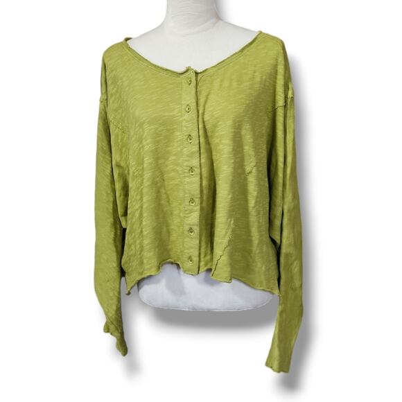 Urban Outfitters Oversized Relaxed Crop Button Down Top - Picture 2 of 5